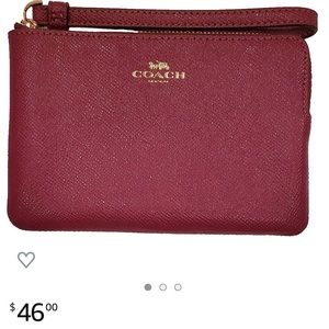 Crossgrain Leather Corner Zip Wristlet (Dark Berry